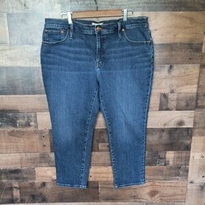 Madewell The Mid Rise Perfect Vintage Med Wash Jean Sz 33P Women